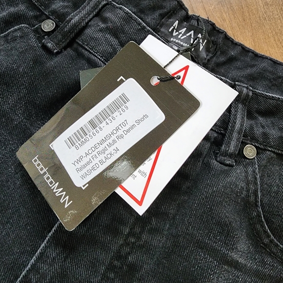 NEW RELAXED FIT RIGID MULTI RIP DENIM SHORTS, Mens size 34 - Picture 5 of 6